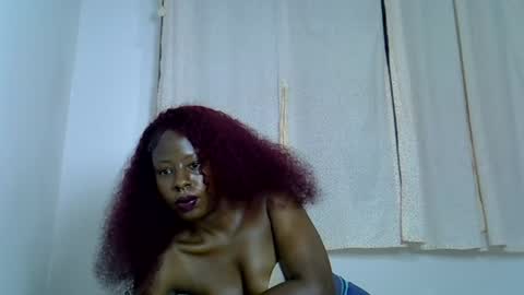 iynika online show from 07/09/26, 11:31