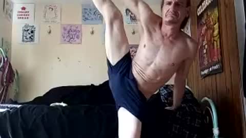 iyzyoatnzmlz online show from 06/21/26, 04:09