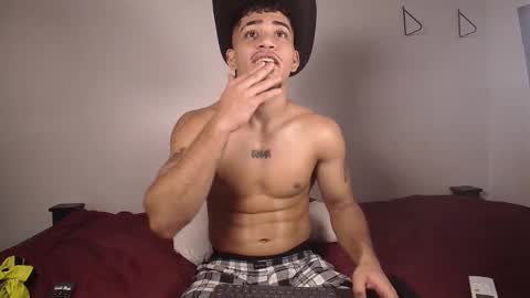 Snapshot of izaak_taylor7 chatting on 09/21/25, 02:57 izaack online show from 09/21/25, 02:57