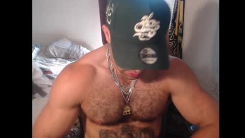 Snapshot of izak144 chatting on 10/09/25, 07:01 izak144 online show from 10/09/25, 07:01