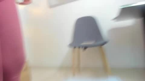 Snapshot of izaro_22 chatting on 02/21/25, 11:32 Iza online show from 02/21/25, 11:32