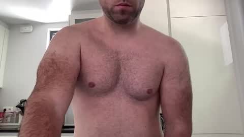 Izylduur online show from 05/22/26, 11:49