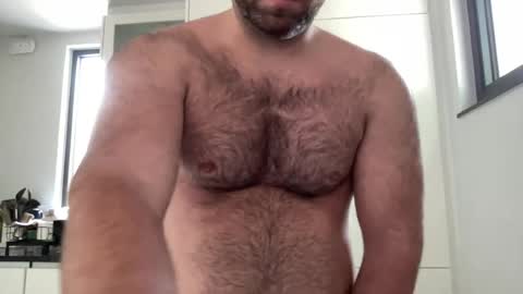 Izylduur online show from 08/04/26, 07:44