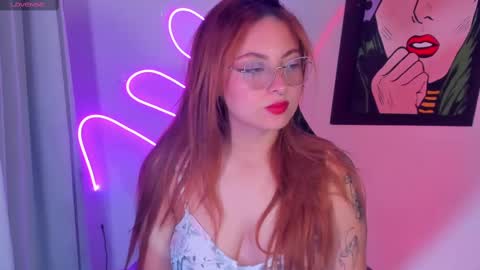 hot izys online show from 02/22/25, 08:50