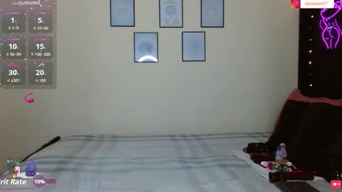 Snapshot of izzabelvalentine chatting on 10/18/25, 05:57 Izzabel Valentine online show from 10/18/25, 05:57