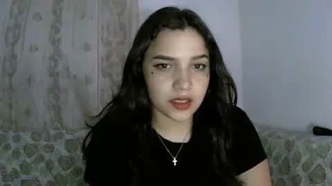 Snapshot of izzy_32 chatting on 12/17/25, 07:14 izzy_32 online show from 12/17/25, 07:14