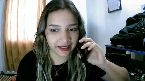 izzy_32 online show from 07/14/26, 10:48