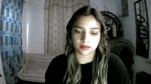 izzy_32 online show from 07/30/26, 09:30