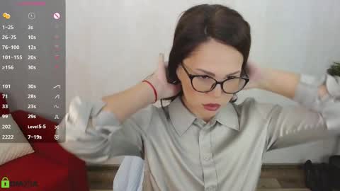 Snapshot of izzy_cam chatting on 10/02/25, 05:25 Queen of nylon  Victoria online show from 10/02/25, 05:25