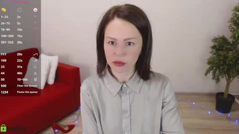 Snapshot of izzy_cam chatting on 04/20/26, 05:21 Queen of nylon Victoria online show from 04/20/26, 05:21