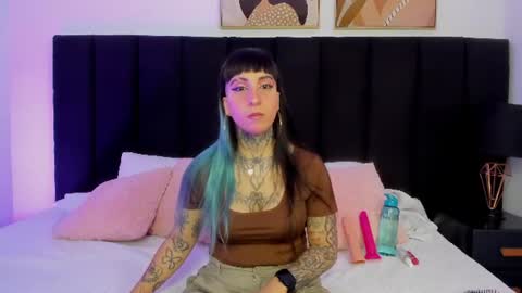 Izzy moon online show from 06/13/26, 11:19