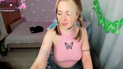  K A T E    I have great pvt hot shows with dildos shows in pantyhose I love to squirt fabulously online show from 04/14/26, 01:06