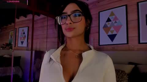 Snapshot of izzywild1 chatting on 09/26/25, 10:41 izzywild1 online show from 09/26/25, 10:41