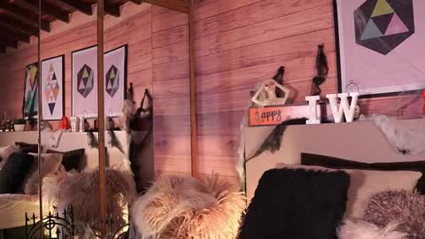 Snapshot of izzywild1 chatting on 10/26/25, 12:00 izzywild1 online show from 10/26/25, 12:00