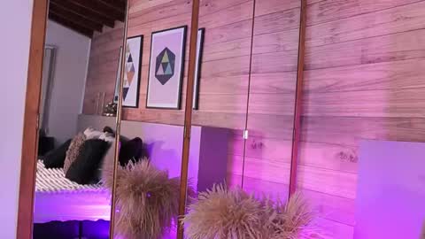 Snapshot of izzywild1 chatting on 11/19/25, 11:21 izzywild1 online show from 11/19/25, 11:21