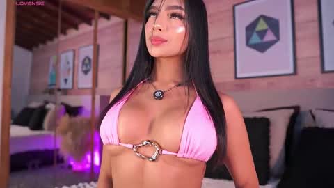 Snapshot of izzywild1 chatting on 11/20/25, 11:21 izzywild1 online show from 11/20/25, 11:21