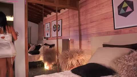 Snapshot of izzywild1 chatting on 11/30/25, 10:41 izzywild1 online show from 11/30/25, 10:41