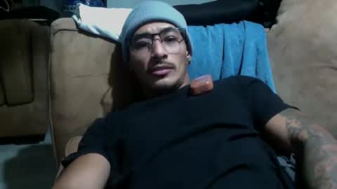 Snapshot of j0nnyk1ng chatting on 10/13/25, 09:53 Mugen online show from 10/13/25, 09:53