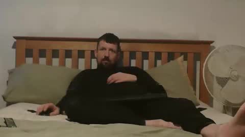 Snapshot of j281133 chatting on 10/22/25, 09:53 Big 8 online show from 10/22/25, 09:53