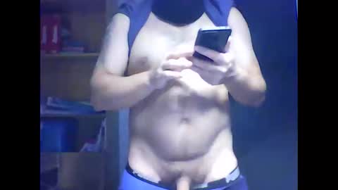 Snapshot of j29sanchez140511 chatting on 10/21/25, 07:20 j29sanchez140511 online show from 10/21/25, 07:20