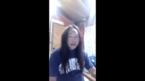 Snapshot of j828413 chatting on 11/01/25, 12:29 j828413 online show from 11/01/25, 12:29