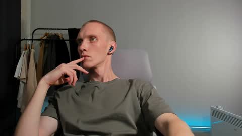 Danny online show from 12/18/24, 03:22