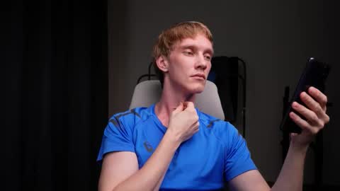 Snapshot of j_akira13 chatting on 11/09/25, 05:55 Danny online show from 11/09/25, 05:55