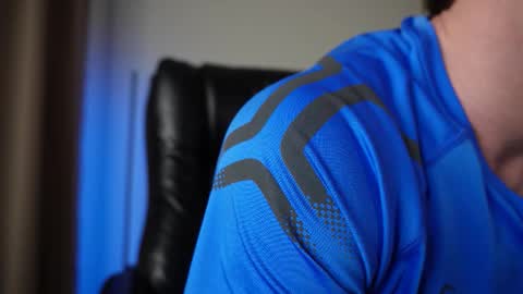 Snapshot of j_akira13 chatting on 11/27/25, 10:50 Danny online show from 11/27/25, 10:50