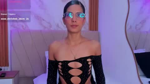 j_belle_ online show from 07/20/26, 09:06