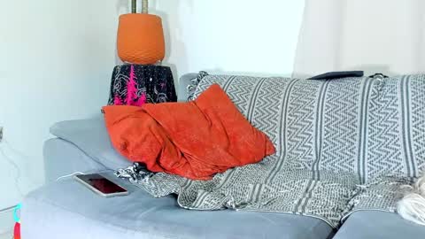 Calix  Independient model Insta and twt Calixsnake online show from 12/10/24, 05:28