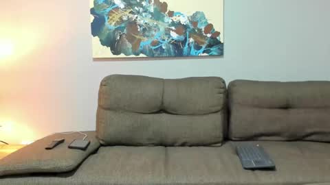 Calix  Independient model Insta and twt Calixsnake online show from 10/10/25, 12:09