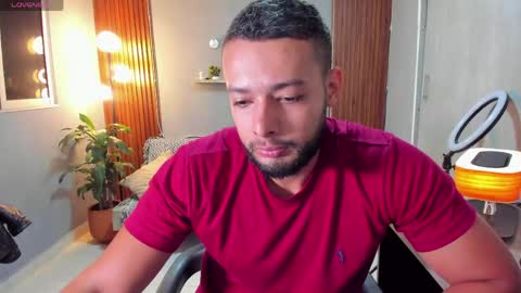 Calix  Independient model Insta and twt Calixsnake online show from 04/26/26, 11:13