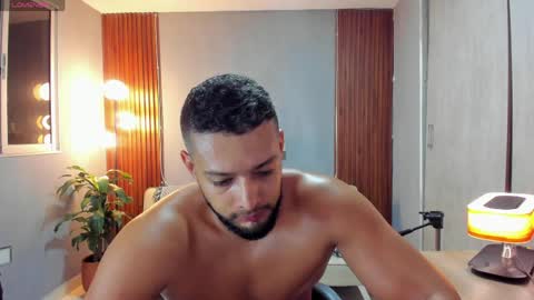 Calix  Independient model Insta and twt Calixsnake online show from 05/08/26, 01:33