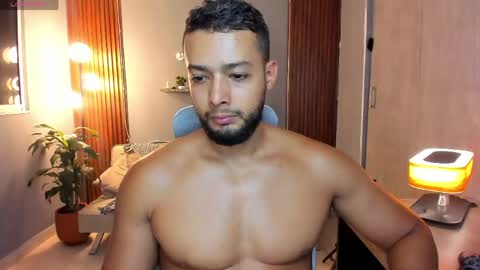 Calix  Independient model Insta and twt Calixsnake online show from 05/13/26, 12:08
