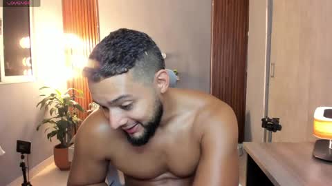 Calix  Independient model Insta and twt Calixsnake online show from 05/27/26, 01:57