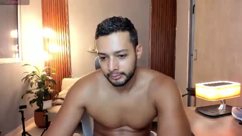 Calix  Independient model Insta and twt Calixsnake online show from 06/10/26, 08:08