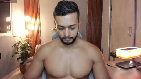 Calix  Independient model Insta and twt Calixsnake online show from 06/28/26, 10:49