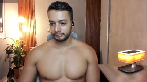 Calix  Independient model Insta and twt Calixsnake online show from 07/28/26, 07:39