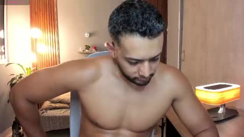 Calix  Independient model Insta and twt Calixsnake online show from 07/28/26, 08:52