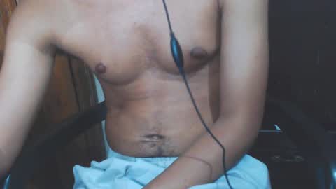 Snapshot of j_castello chatting on 01/07/25, 12:13 J online show from 01/07/25, 12:13