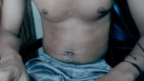 Snapshot of j_castello chatting on 02/11/25, 02:46 J online show from 02/11/25, 02:46