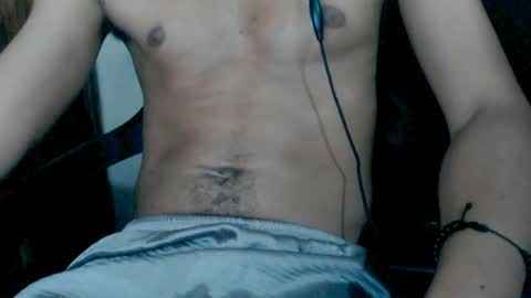 Snapshot of j_castello chatting on 02/17/25, 12:21 J online show from 02/17/25, 12:21