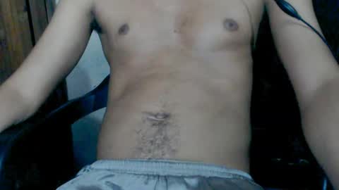 Snapshot of j_castello chatting on 02/18/25, 02:38 J online show from 02/18/25, 02:38