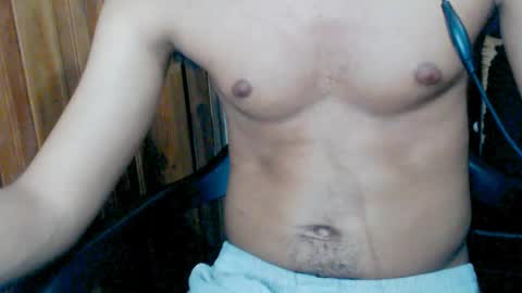 Snapshot of j_castello chatting on 02/25/25, 02:03 J online show from 02/25/25, 02:03