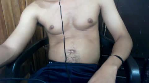 Snapshot of j_castello chatting on 09/23/25, 01:19 J online show from 09/23/25, 01:19