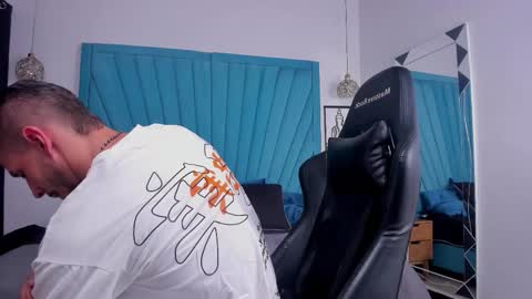 Snapshot of j_king__ chatting on 03/15/26, 08:59 J King online show from 03/15/26, 08:59