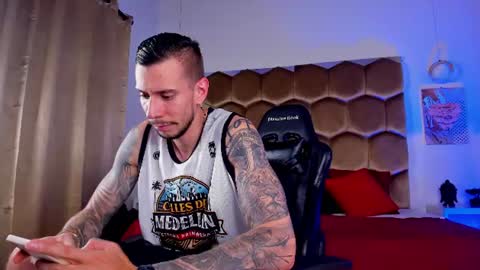 Snapshot of j_king__ chatting on 06/10/26, 07:57 J King online show from 06/10/26, 07:57