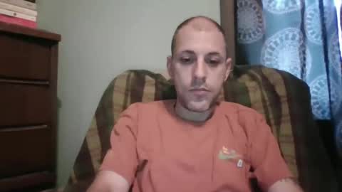 Snapshot of j_lion85 chatting on 09/09/25, 12:37 j_lion85 online show from 09/09/25, 12:37