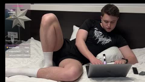 Snapshot of j_lyle_x chatting on 02/27/26, 06:41 j_lyle_x online show from 02/27/26, 06:41