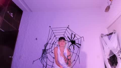 Snapshot of j_martony chatting on 10/17/25, 12:30 j_martony online show from 10/17/25, 12:30